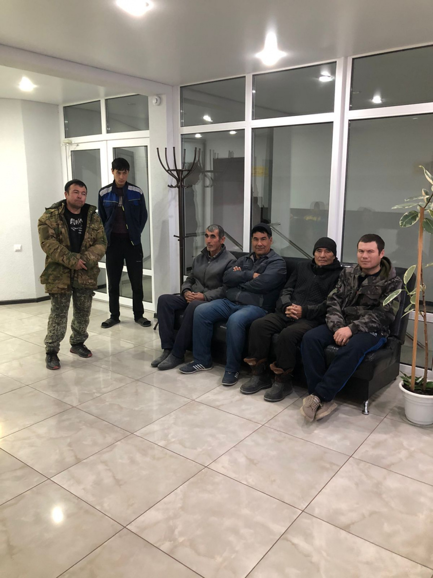 18.10.2024 года  в здании ОАО «Сельхозтехника»  была проведена лекция по содействию адаптации иностранных граждан, осуществляющих трудовую деятельность на территории Перелюбского муниципального района.