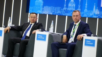 Врио Губернатора Роман Бусаргин выступил на  пленарном заседании всероссийских форумов «Развитие малых городов и исторических поселений» и «Среда для жизни: свой дом», которое прошло под председательством  премьер-министра РФ Михаила Мишустина в г. Тамбов